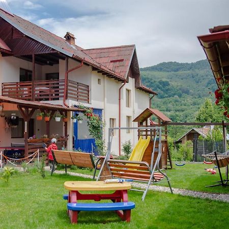 Pensiunea Casa Elena Corbeni Ngoại thất bức ảnh